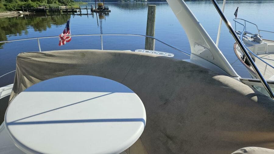 2000 Carver 450 Voyager