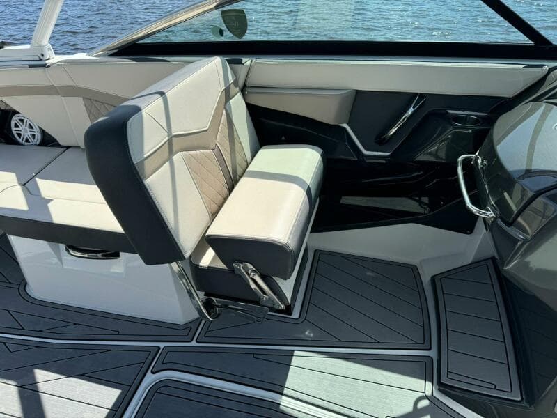 2022 Monterey 278 SS