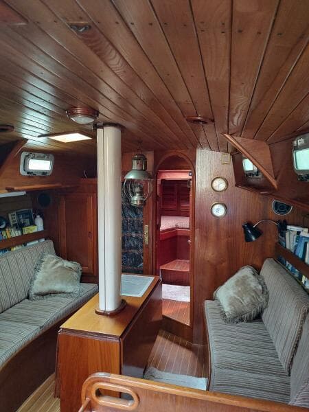Live Aboard Sailboat