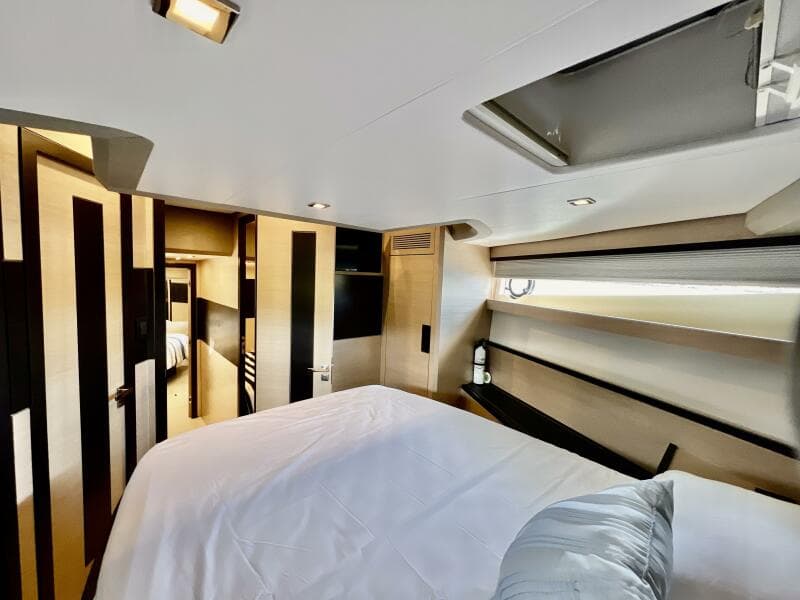 Okean 50 - VIP Stateroom