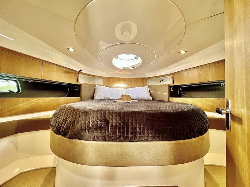 Fairline 38 - Naomi - Stateroom