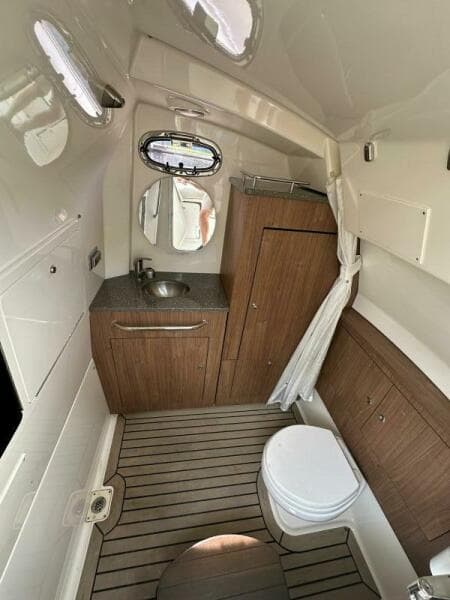 2017 Boston Whaler 350 Outrage