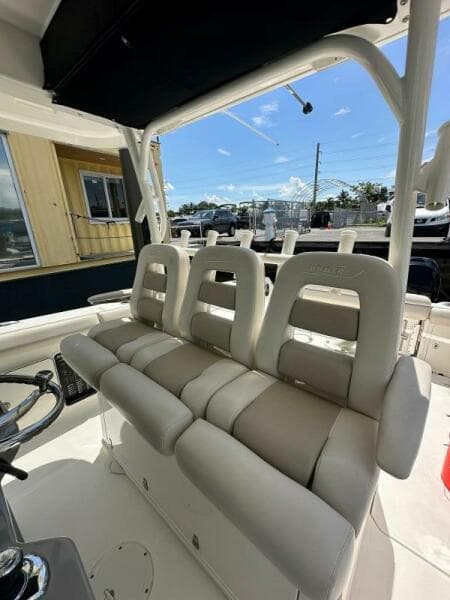 2017 Boston Whaler 350 Outrage