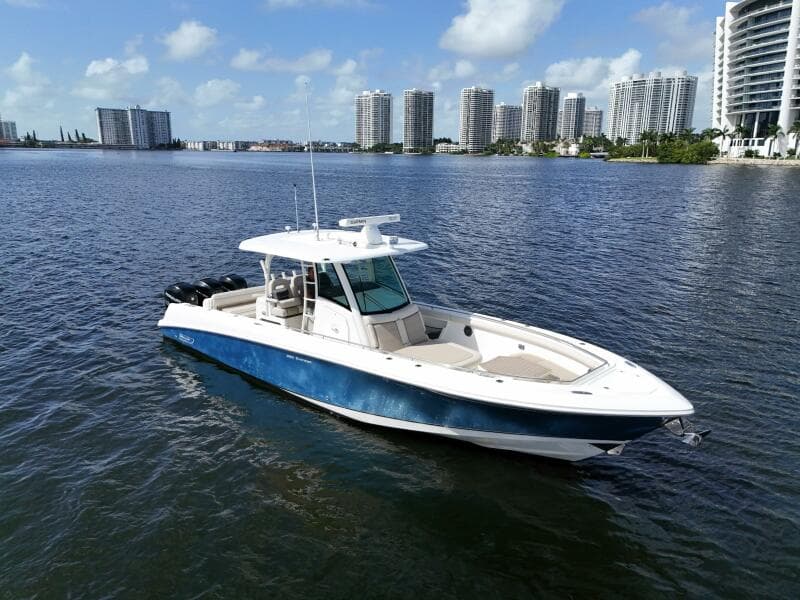 2017 Boston Whaler 350 Outrage