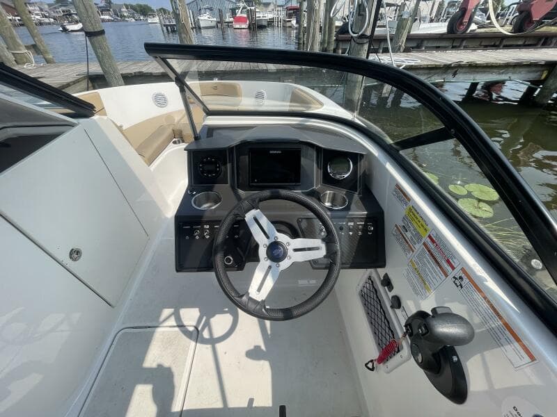 2024 Bayliner VR6 Bowrider Outboard
