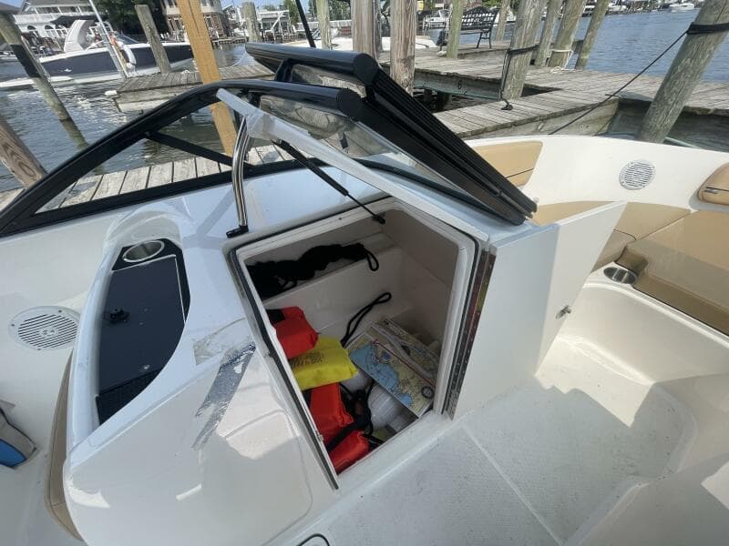 2024 Bayliner VR6 Bowrider Outboard