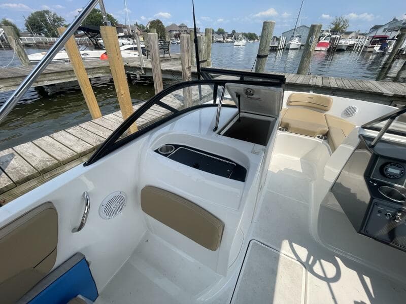 2024 Bayliner VR6 Bowrider Outboard