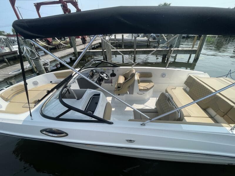 2024 Bayliner VR6 Bowrider Outboard