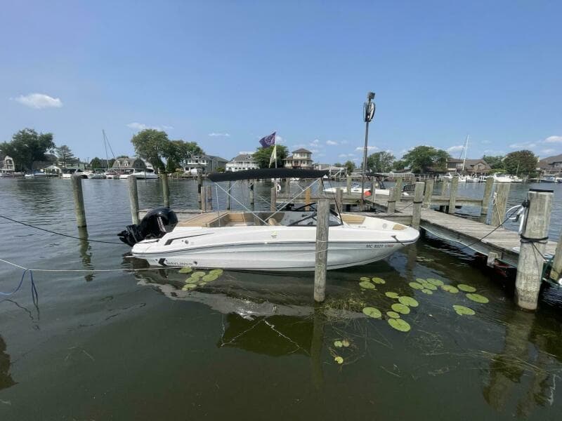 2024 Bayliner VR6 Bowrider Outboard