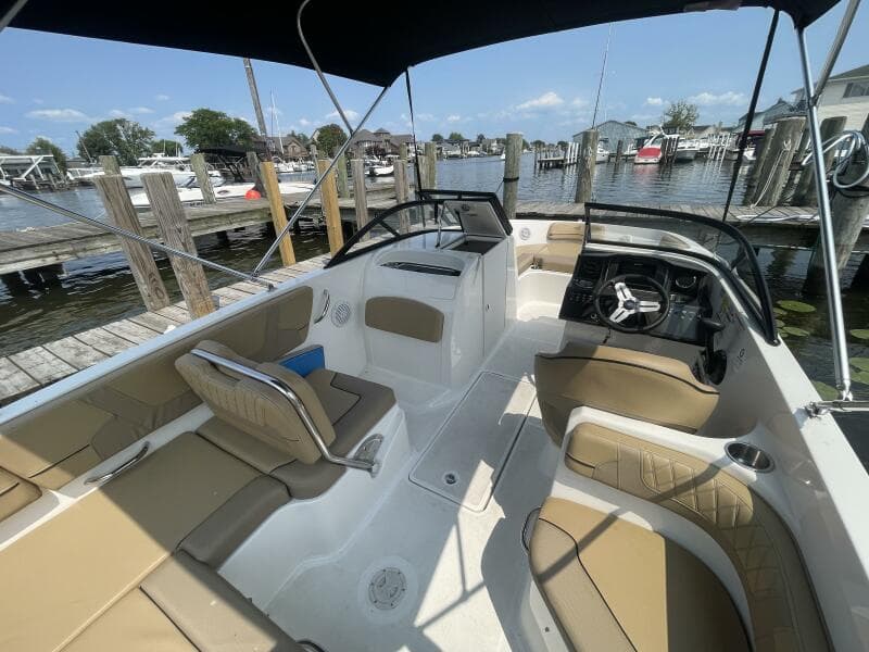 2024 Bayliner VR6 Bowrider Outboard