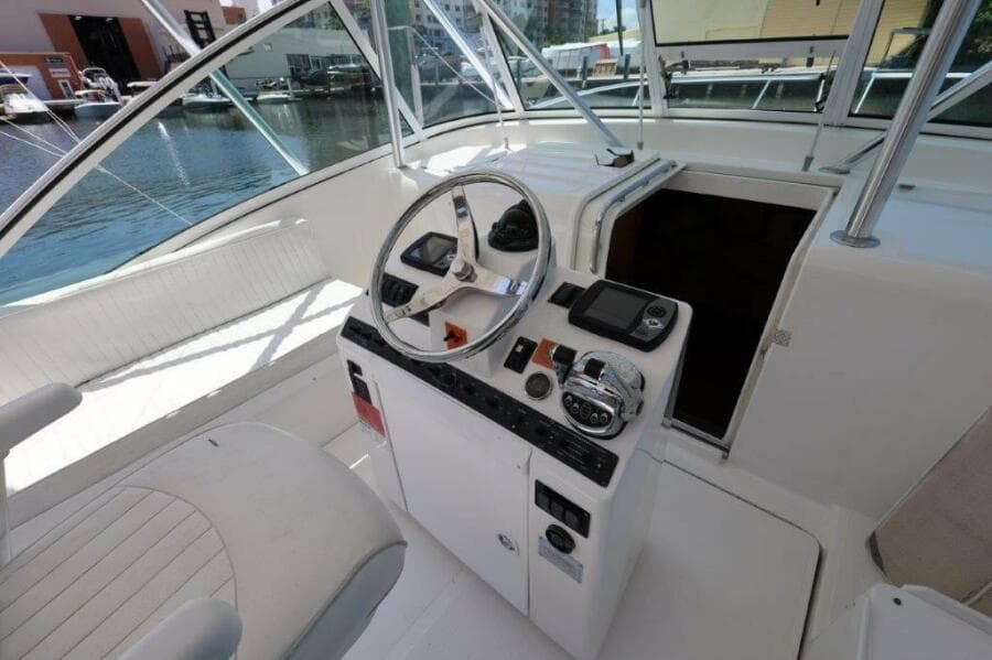 2007 Luhrs 32 Open
