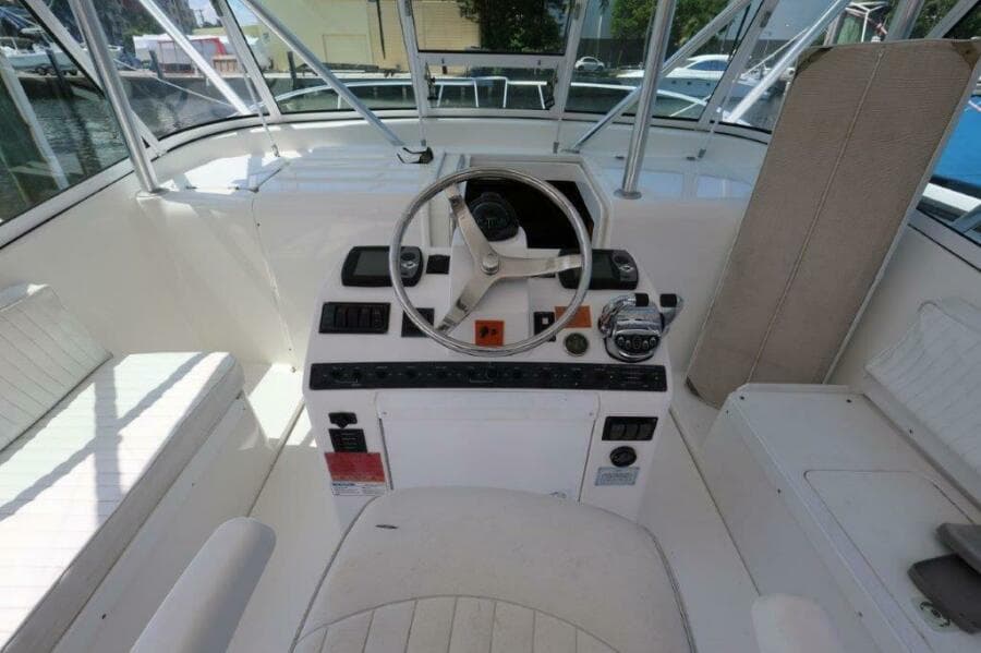 2007 Luhrs 32 Open
