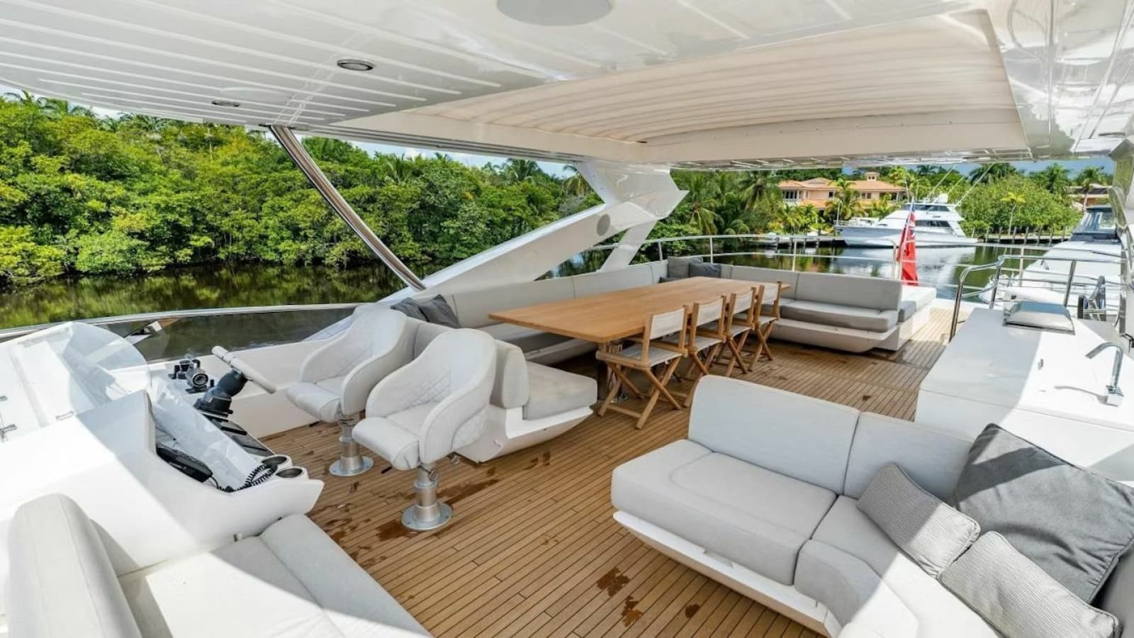 2019 Sunseeker  - Photo 12