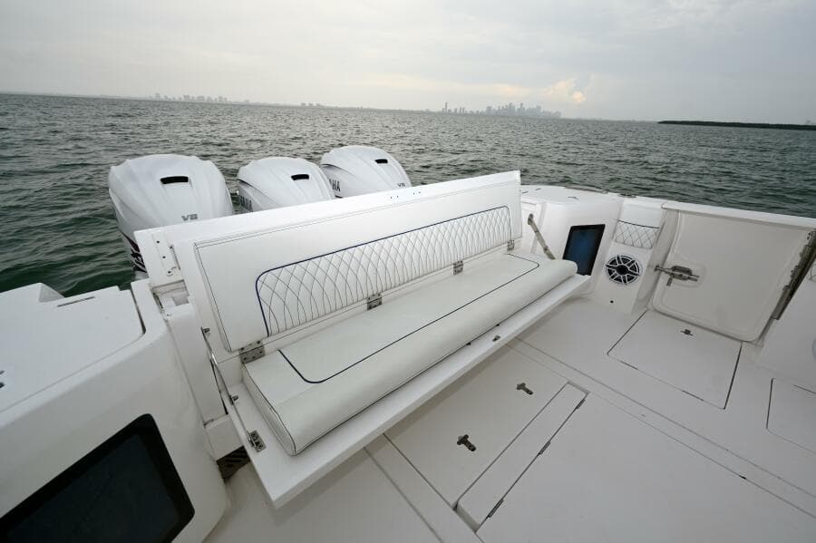 2021 Intrepid 438 Evolution