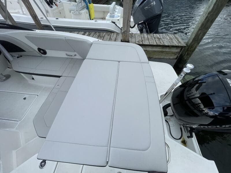 2024 Sea Ray SPX 230 Bowrider