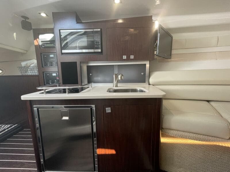 2019 Monterey 295 Sport Yacht