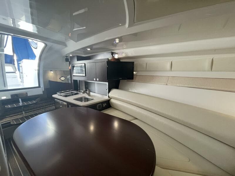 2019 Monterey 295 Sport Yacht