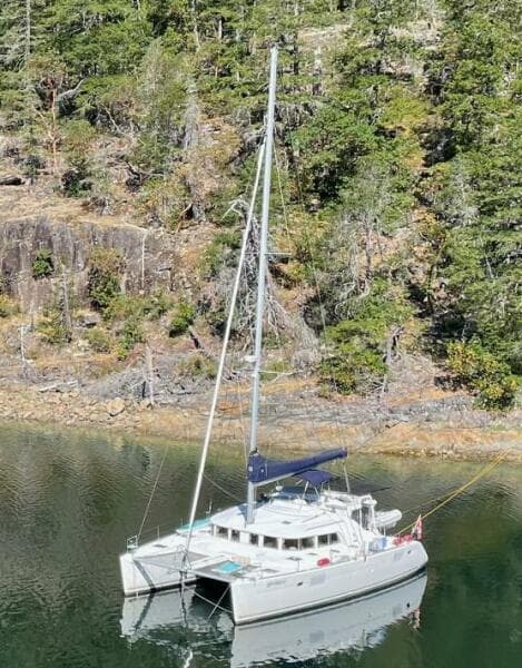 2010 Lagoon  - Photo 2