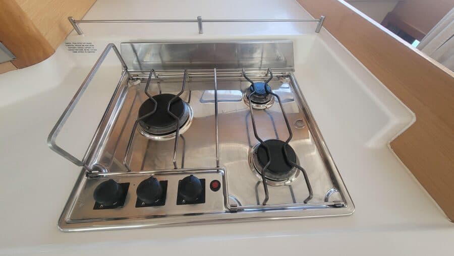 2011 Fountaine Pajot  - Photo 12