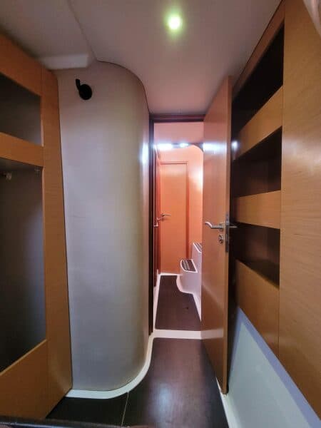 2011 Fountaine Pajot  - Photo 22