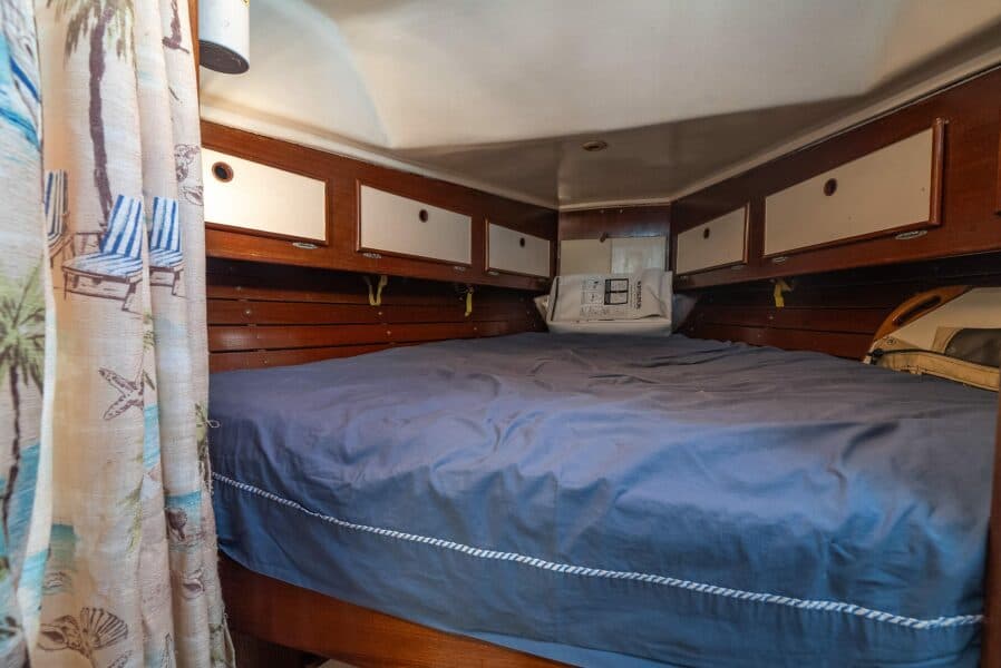 1979 Whitby Yachts  - Photo 27