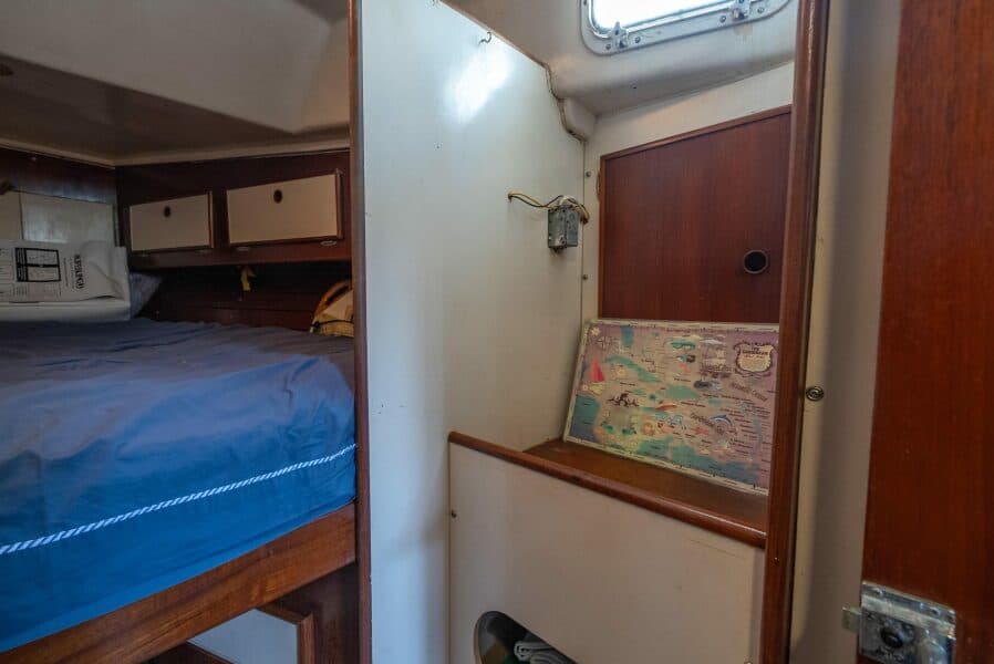 1979 Whitby Yachts  - Photo 28