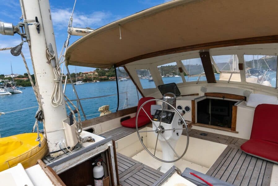 1979 Whitby Yachts  - Photo 6