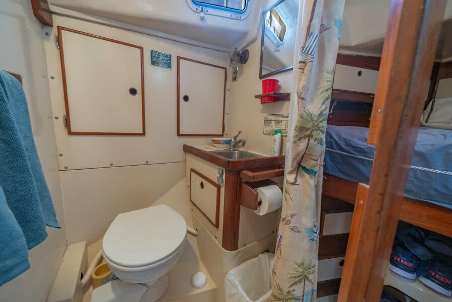 1979 Whitby Yachts  - Photo 26