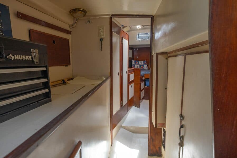 1979 Whitby Yachts  - Photo 31