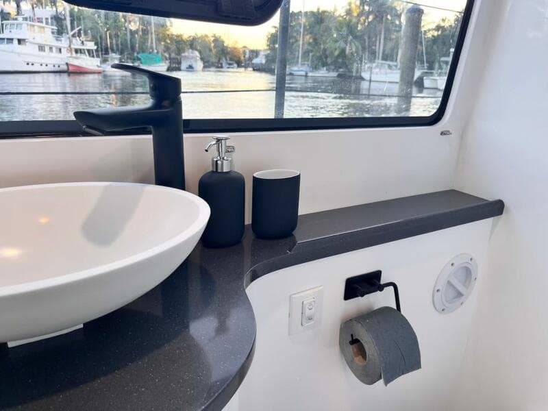 2023 HopYacht  - Photo 24