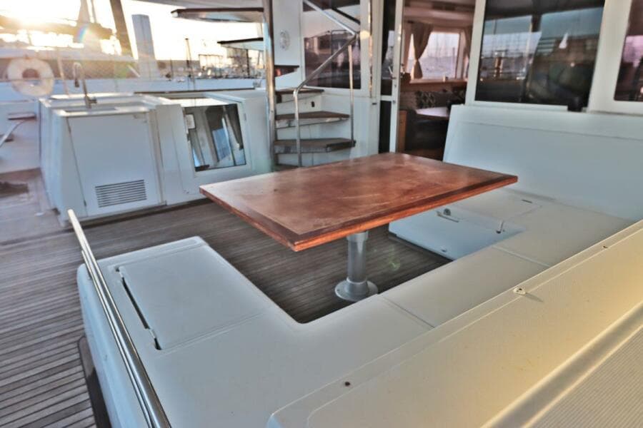 2011 Lagoon  - Photo 10