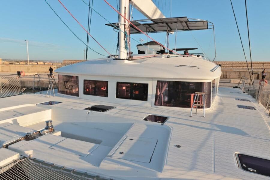 2011 Lagoon  - Photo 3