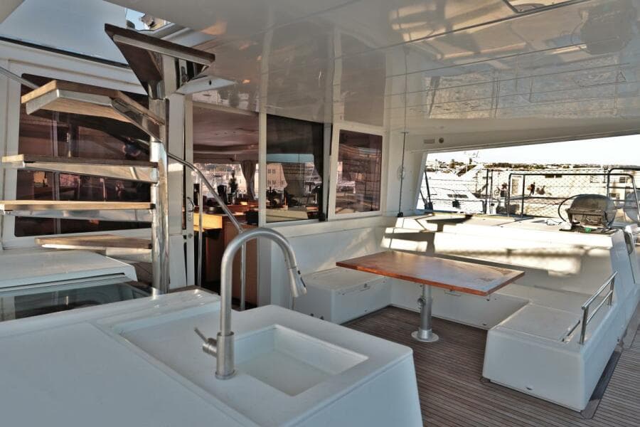 2011 Lagoon  - Photo 47