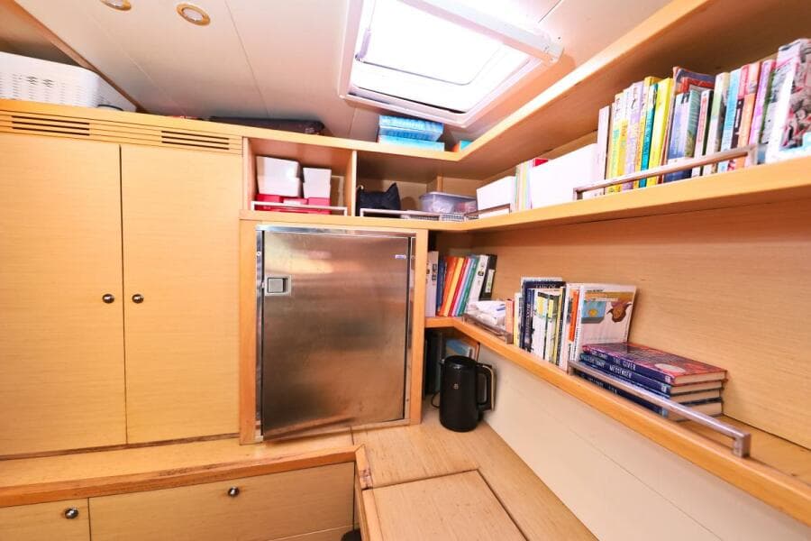 2011 Lagoon  - Photo 22