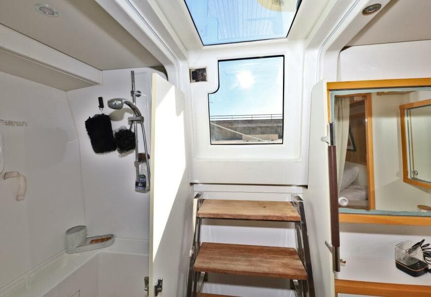 2011 Lagoon  - Photo 37