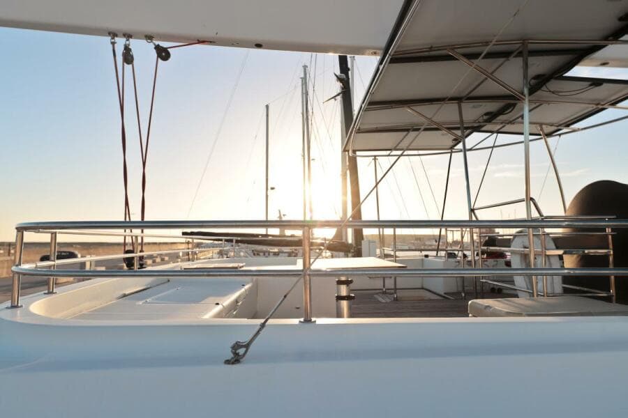 2011 Lagoon  - Photo 9