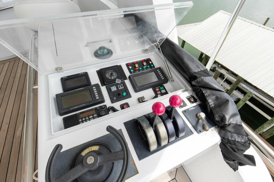 1989 116' Feadship "Boss"- Flybridge 