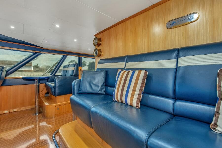 1989 116' Feadship - Boss - Pilot House Seating 