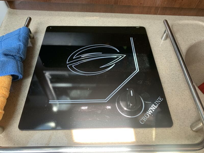 2018 Crownline 264 CR