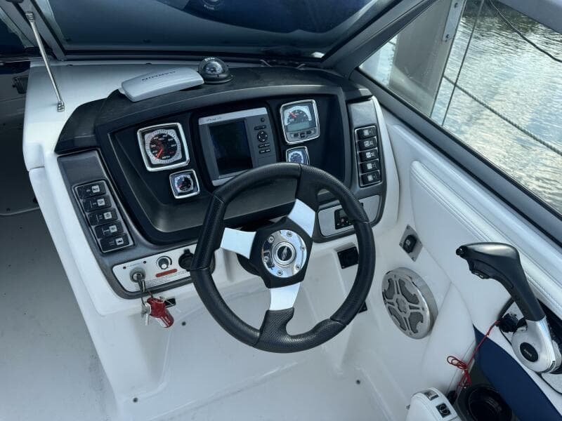 2012 Chaparral 264 Sunesta