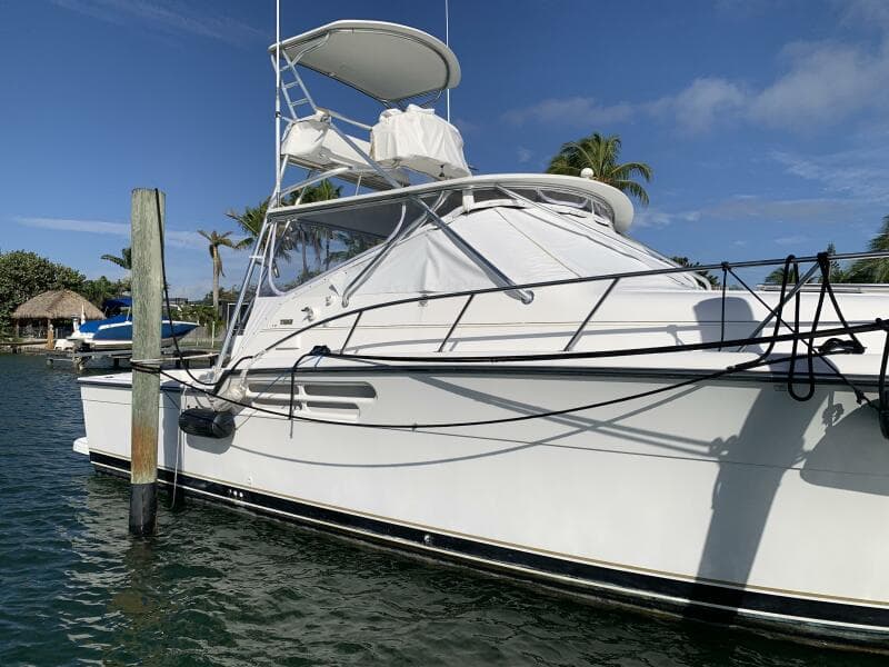 1999 Tiara Yachts 43 Open