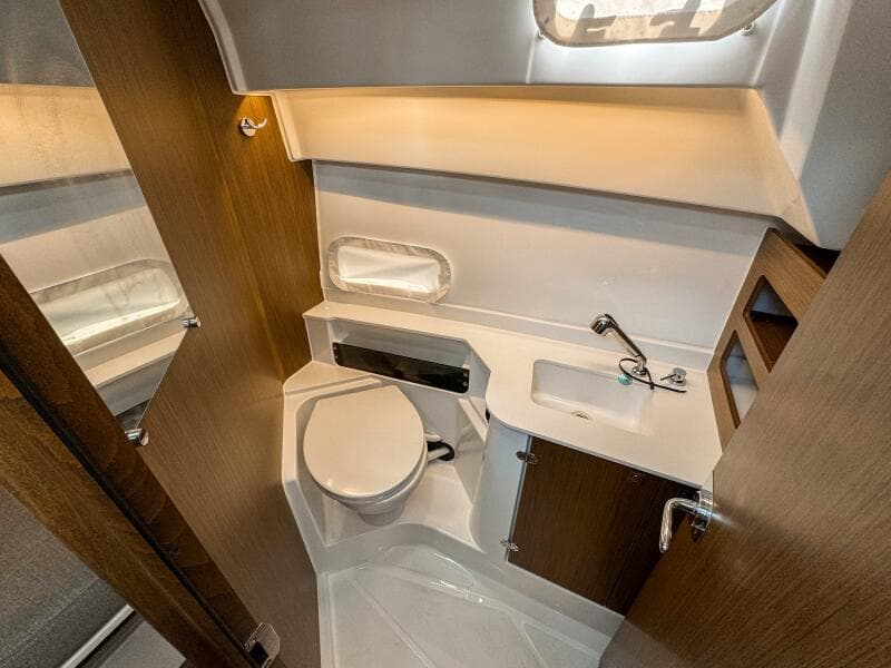 2025 Beneteau Antares 9