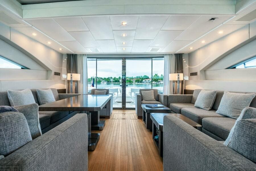 2005 Overmarine Mangusta 108