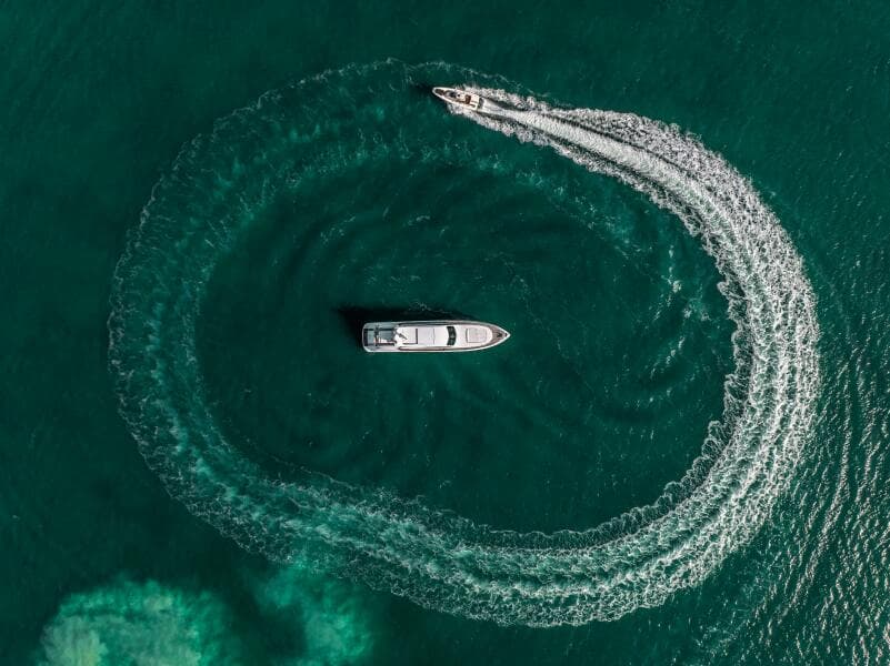 2005 Overmarine Mangusta 108