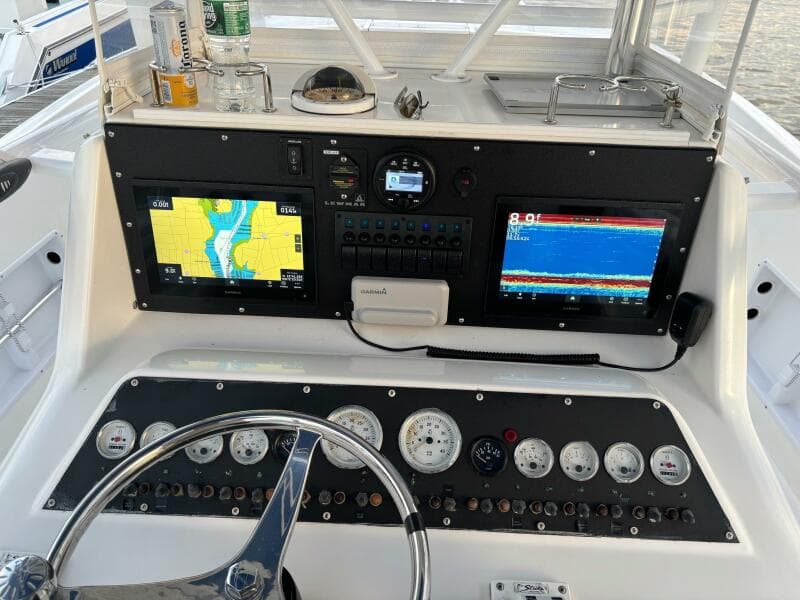 2000 Strike Center Console