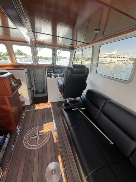 Wheelhouse Looking Fwd