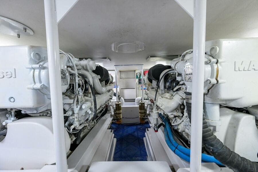 2000 Viking 50 Convertible