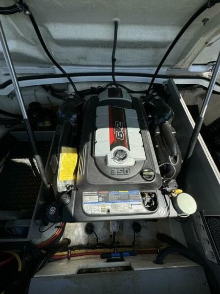 2017 Monterey 278 SS