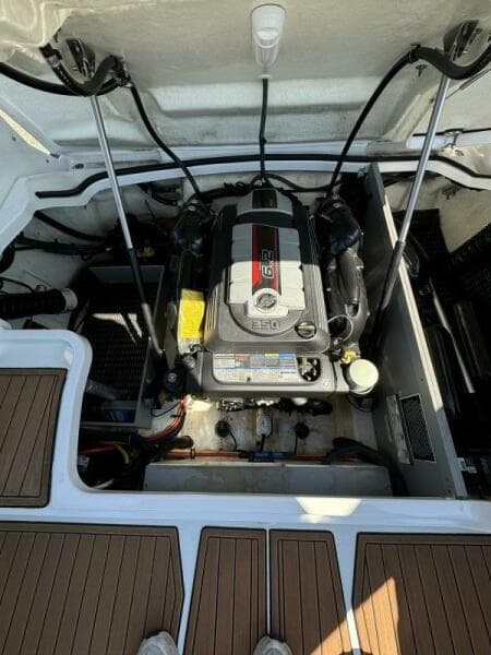 2017 Monterey 278 SS