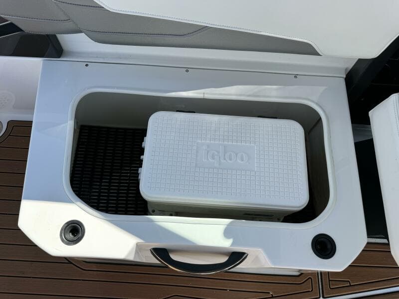 2017 Monterey 278 SS